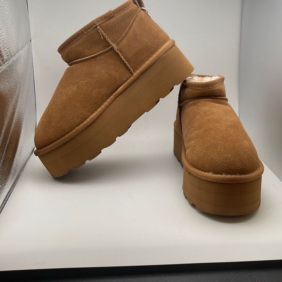 CUSHIONAIRE Women's COZY Genuine Suede pull on platform boot +Memory Foam SIZE 7 - Picture 7 of 7